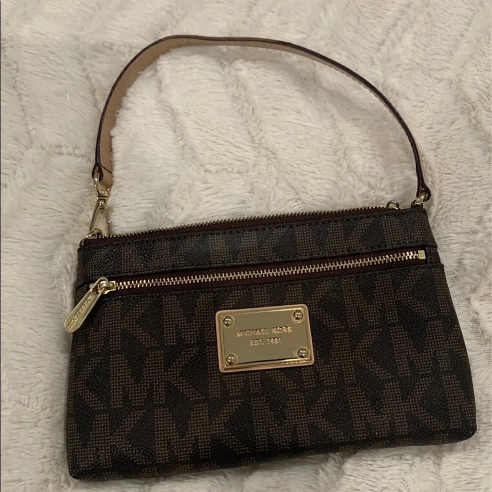 Michael Kors Clutch